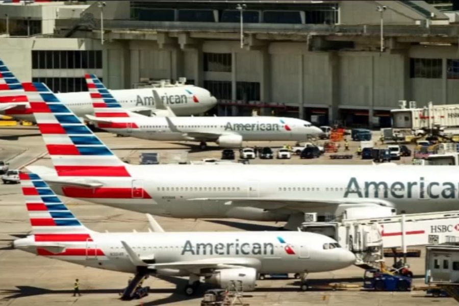 Rekord méretű forrásbevonást végez az American Airlines